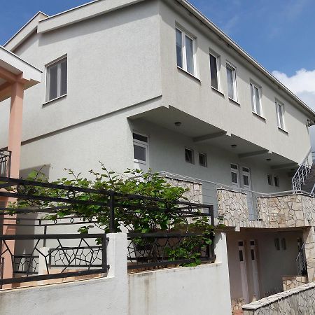 Apartments Vila Kurtagic Dobra Voda Extérieur photo