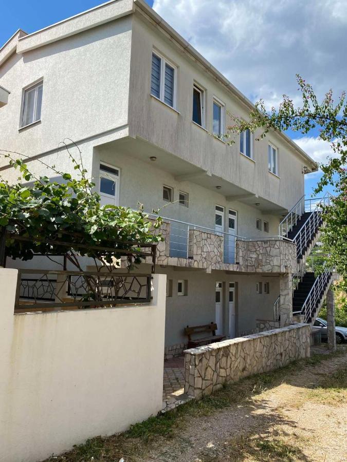 Apartments Vila Kurtagic Dobra Voda Extérieur photo