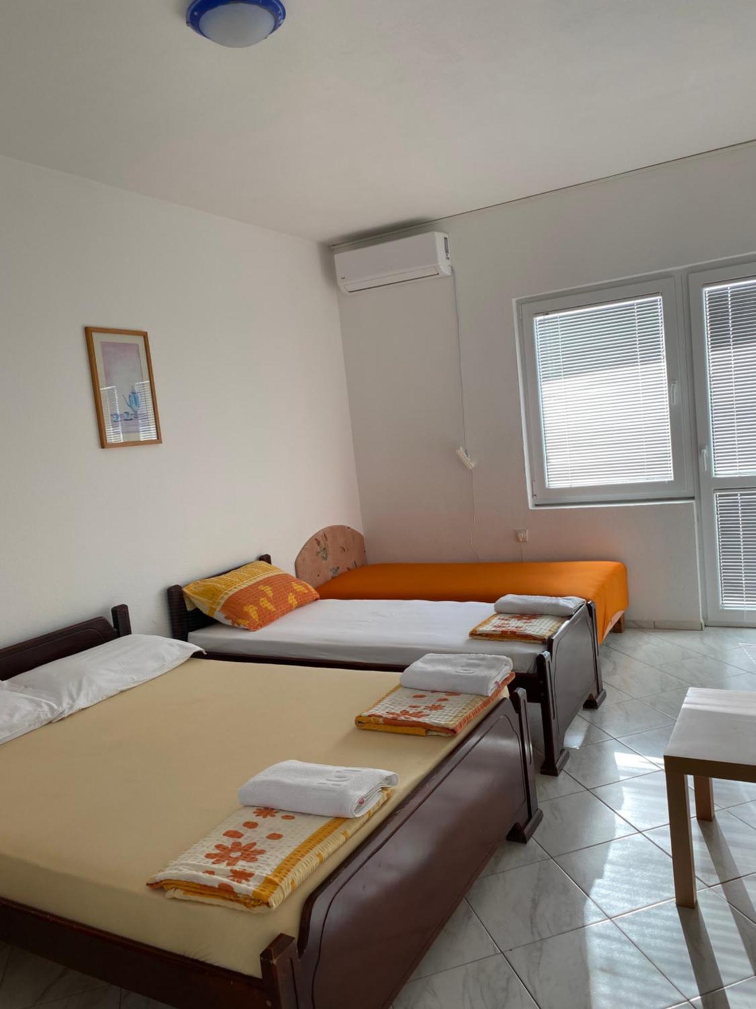 Apartments Vila Kurtagic Dobra Voda Extérieur photo