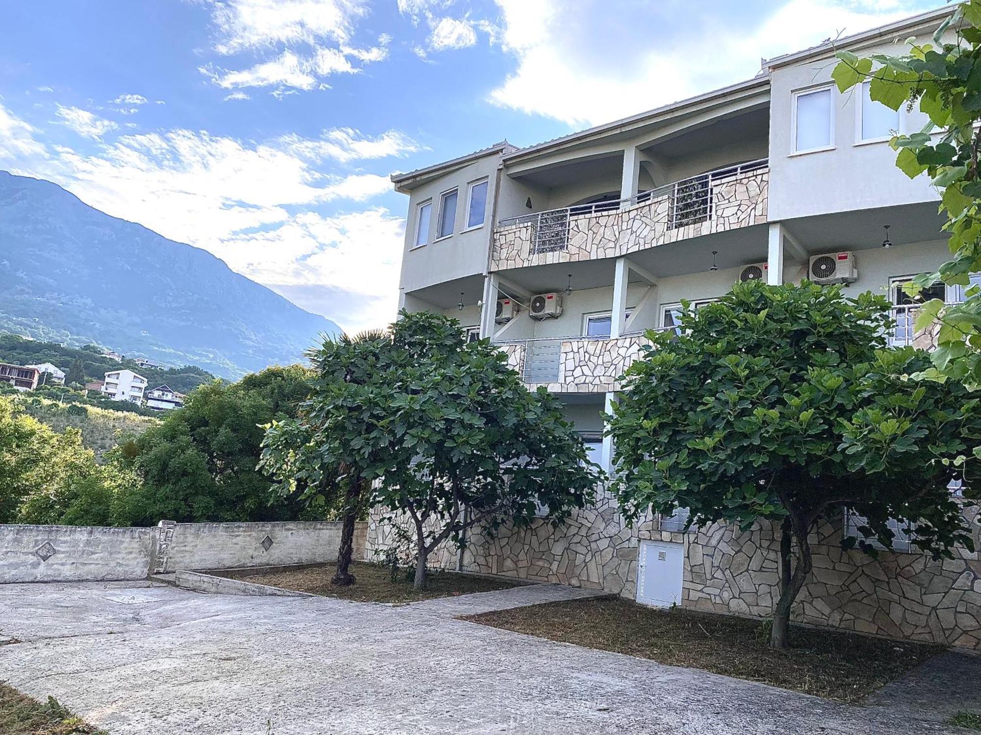 Apartments Vila Kurtagic Dobra Voda Extérieur photo