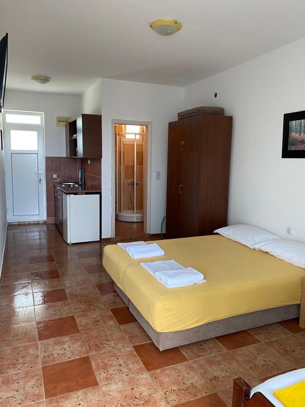 Apartments Vila Kurtagic Dobra Voda Chambre photo