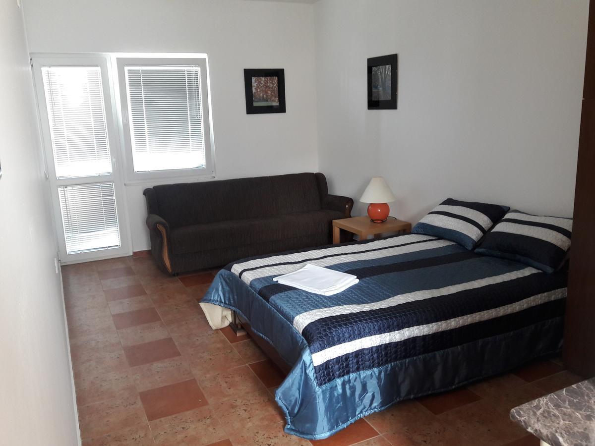 Apartments Vila Kurtagic Dobra Voda Extérieur photo