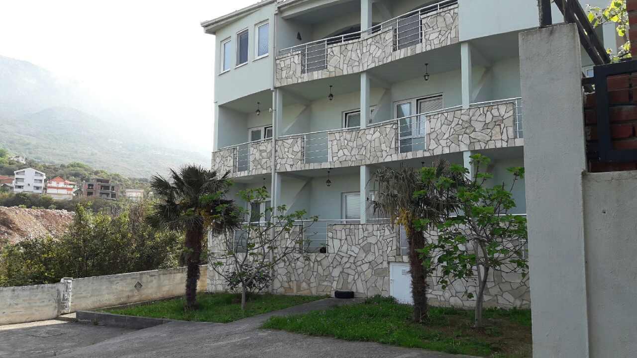 Apartments Vila Kurtagic Dobra Voda Extérieur photo